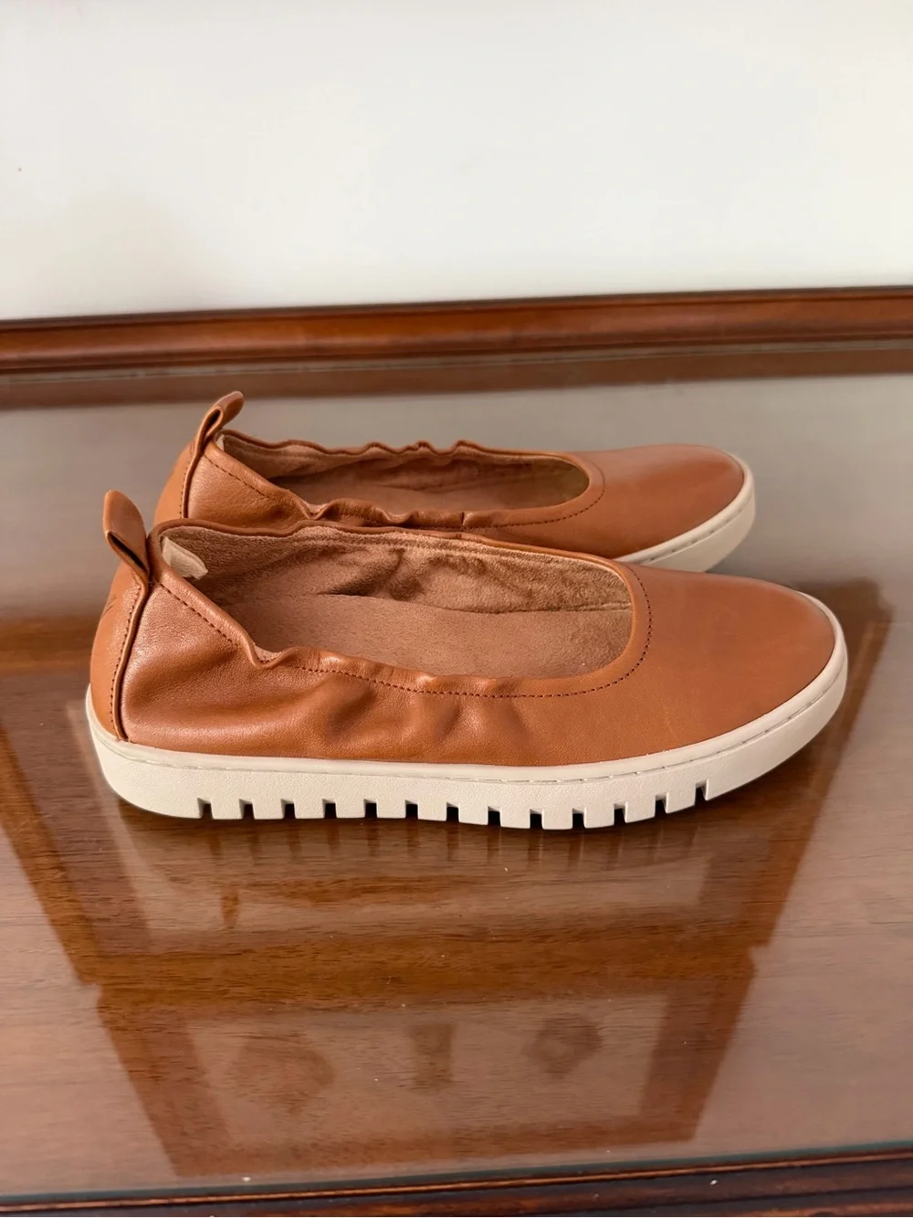 Vionic Uptown Ballet Flats Women’s 6.5 Tan Leather Comfort Shoes
